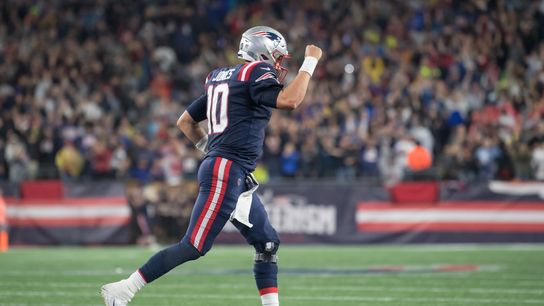 With spotlight on Tom Brady, Mac Jones impresses on grand stage taken at Gillette Stadium (Patriots)